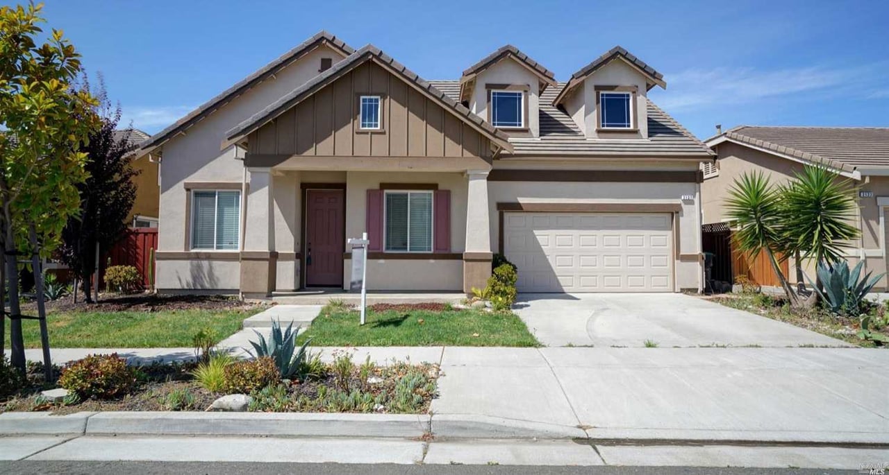 2127 Lusitano Drive