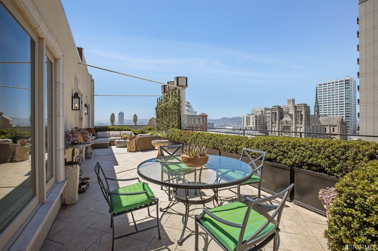 Iconic, Rarely Available Nob Hill Penthouse