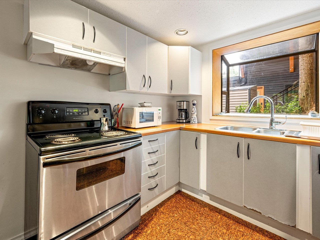 2316 Gondola Wy