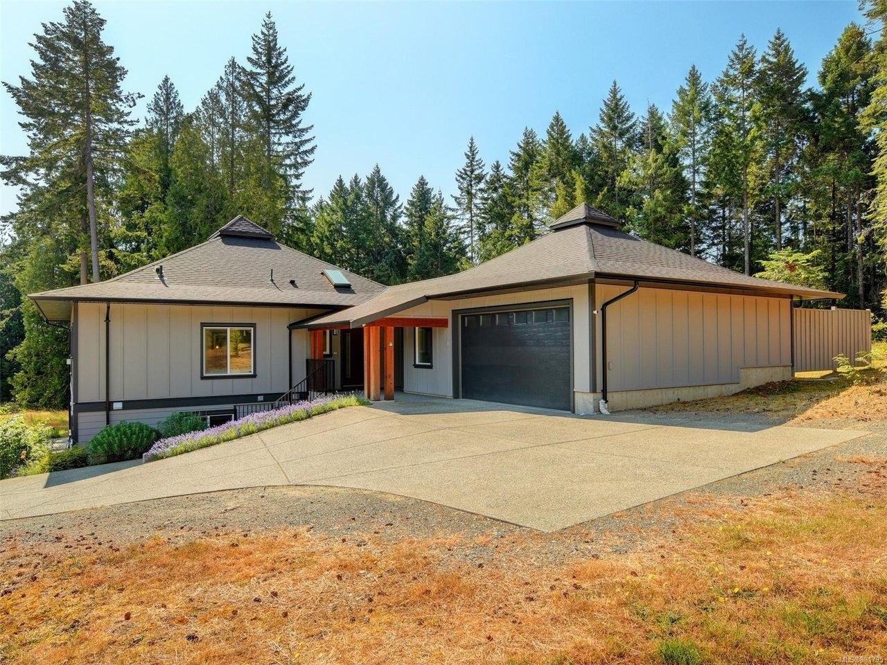 4271 Cherry Point Close