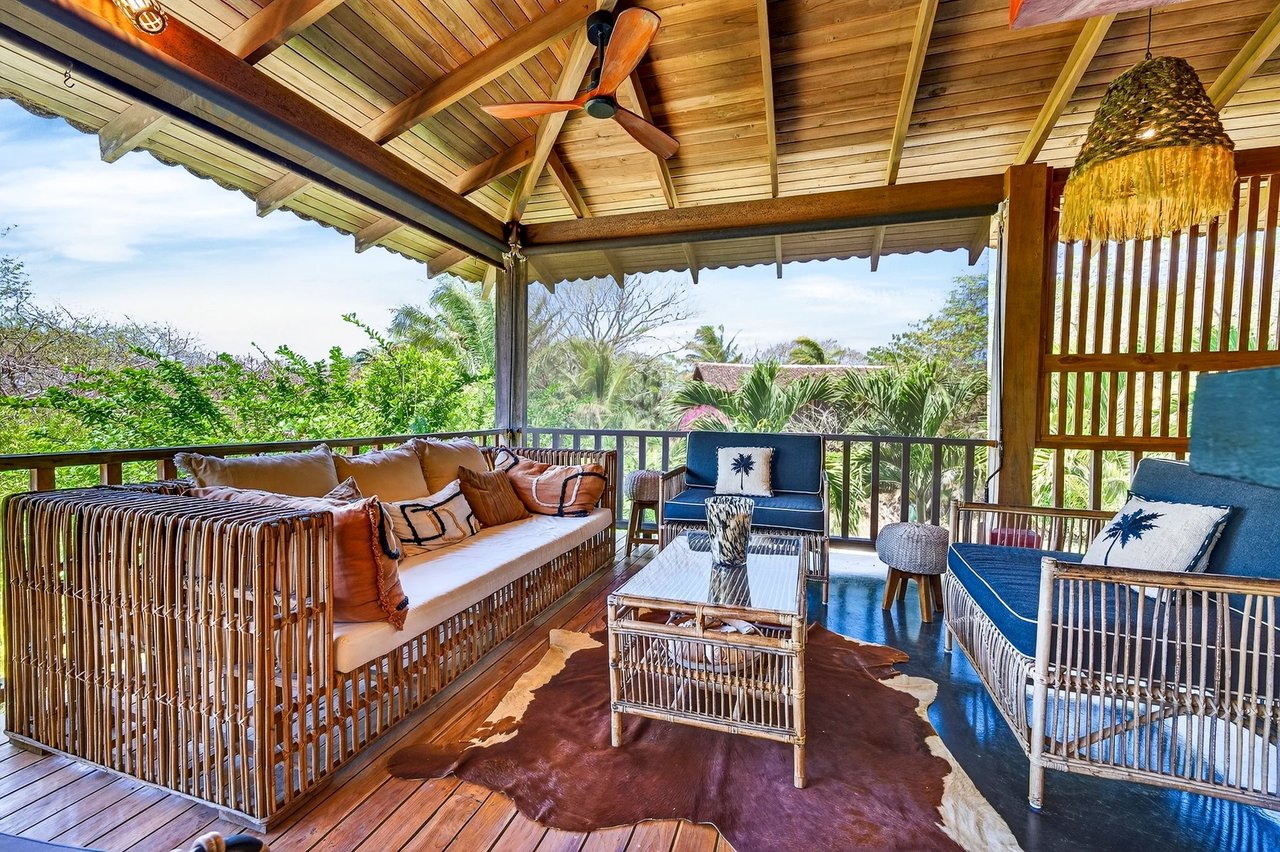 Modern Home in Beachfront Gated Community, Tamarindo, Guanacaste