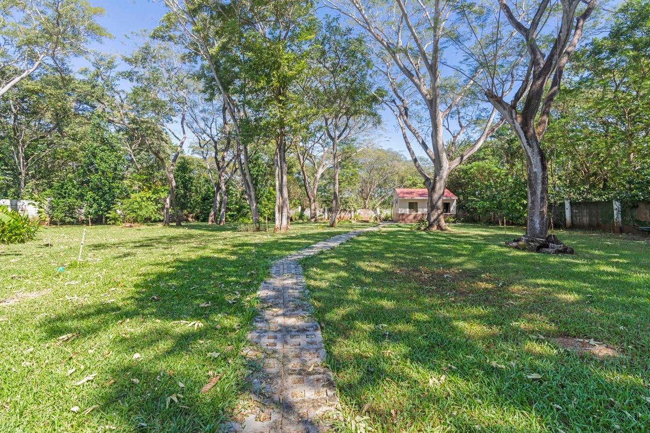 Multi Unit Apartment Complex, Tamarindo, Guanacaste