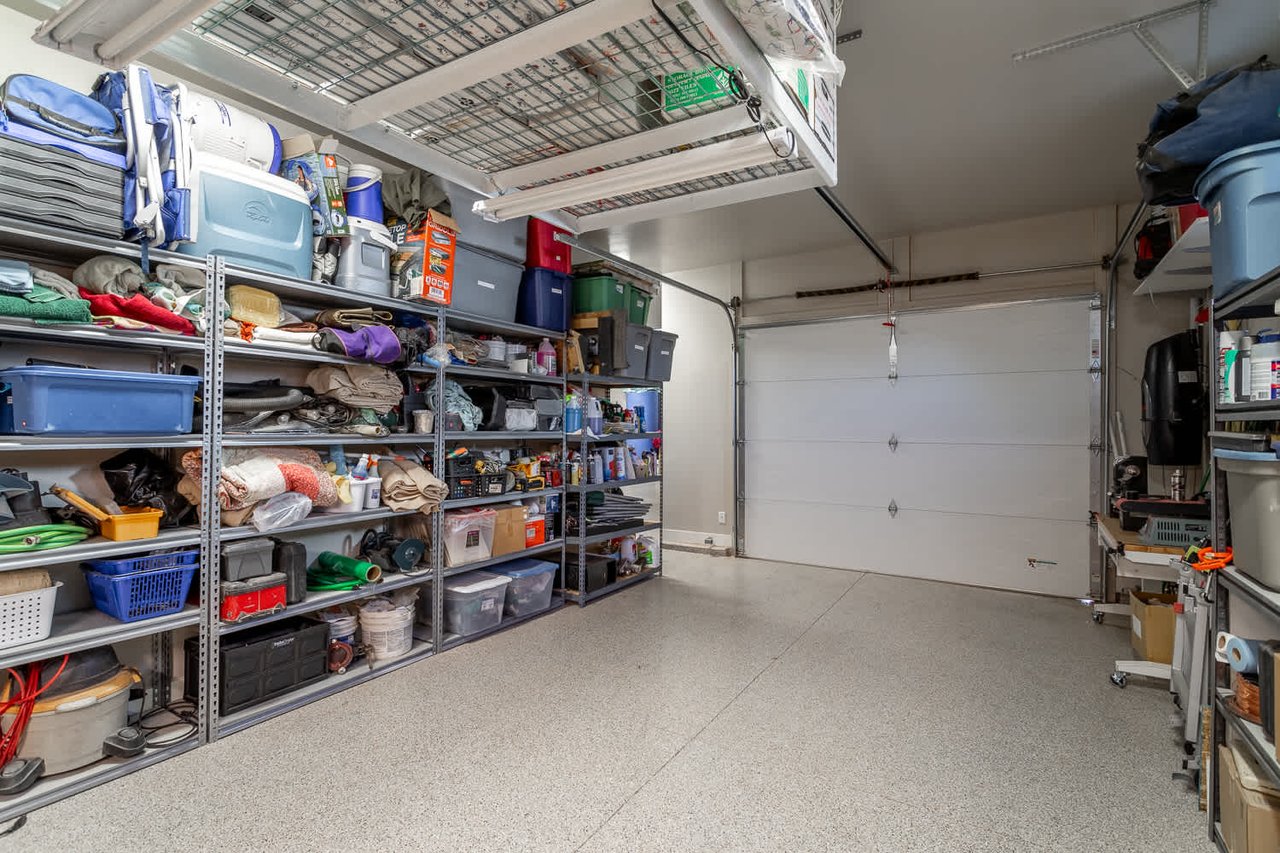 258 W Blue Quartz Dr