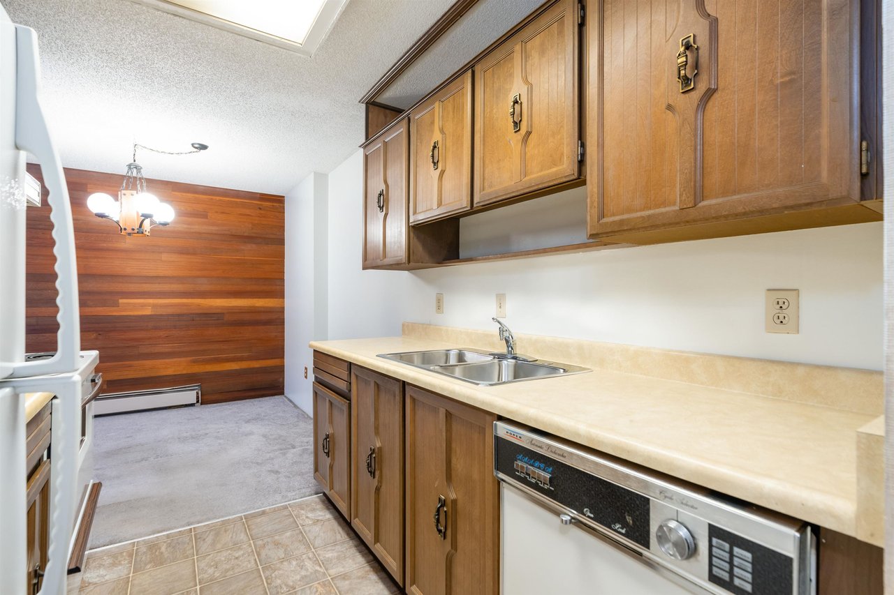 112-319 E 7th Ave