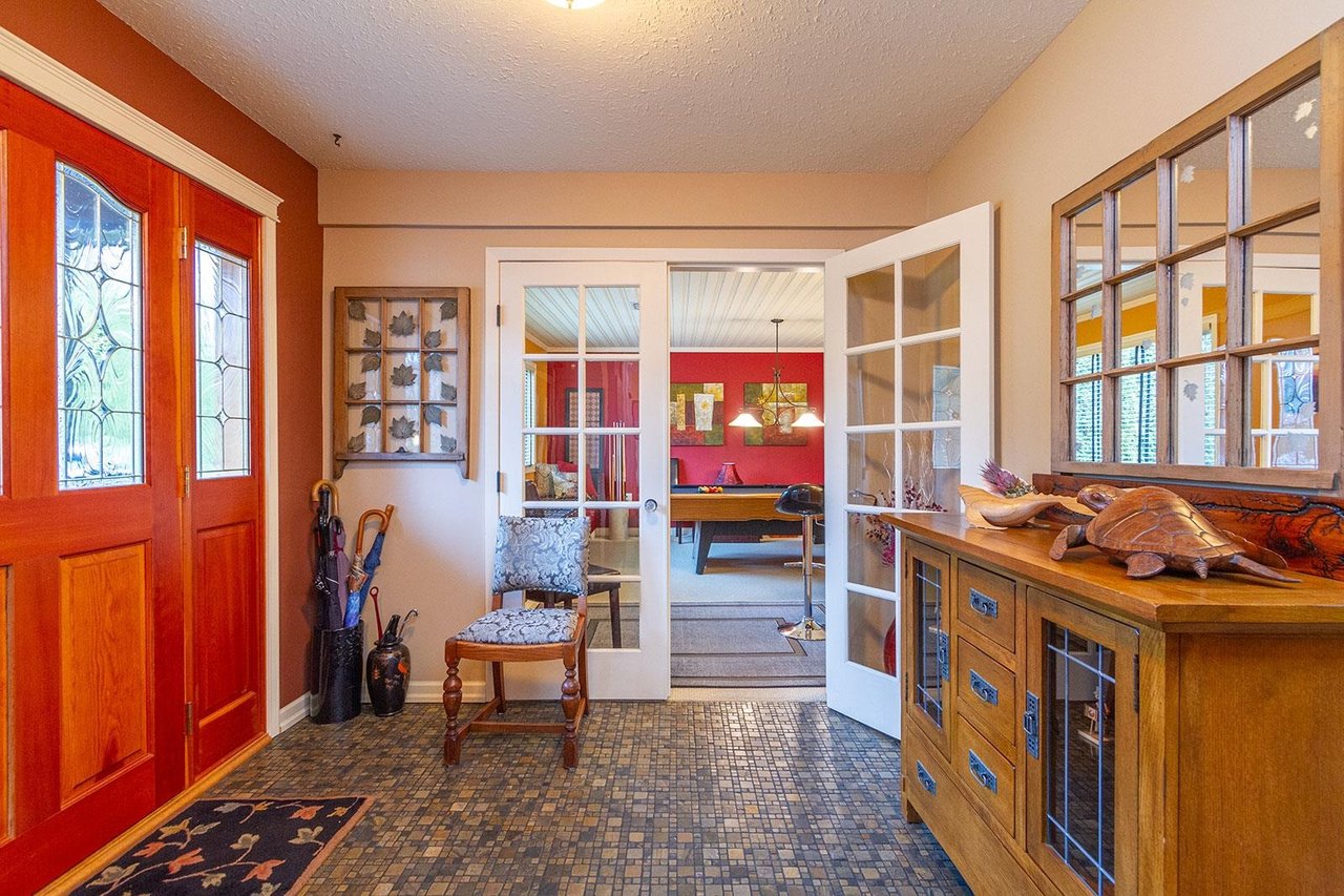 1485 Maple Cres