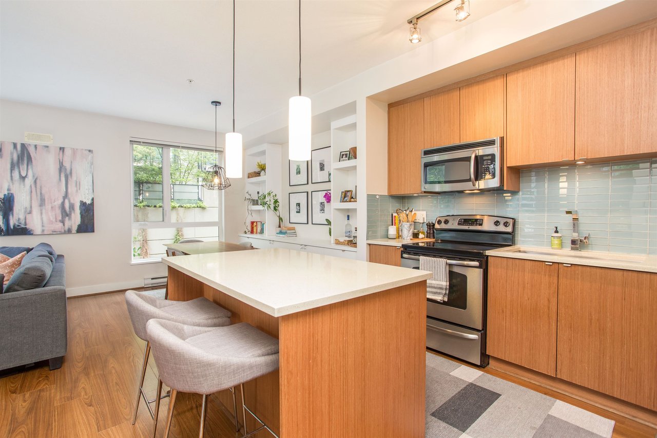 124-735 W 15th St