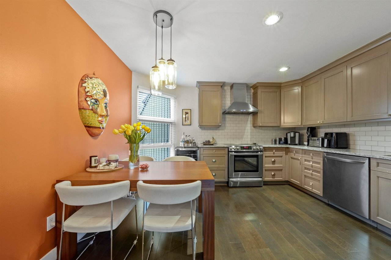 840 W 7th Ave
