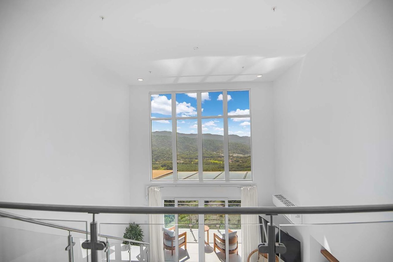 Luxury Oceanview Corner Penthouse, Jaco, Puntarenas