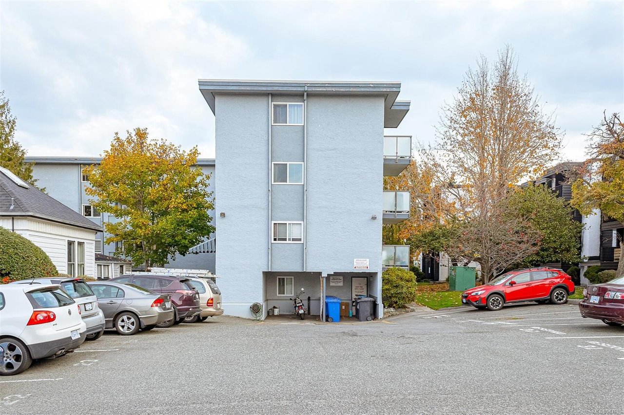106-305 Michigan St