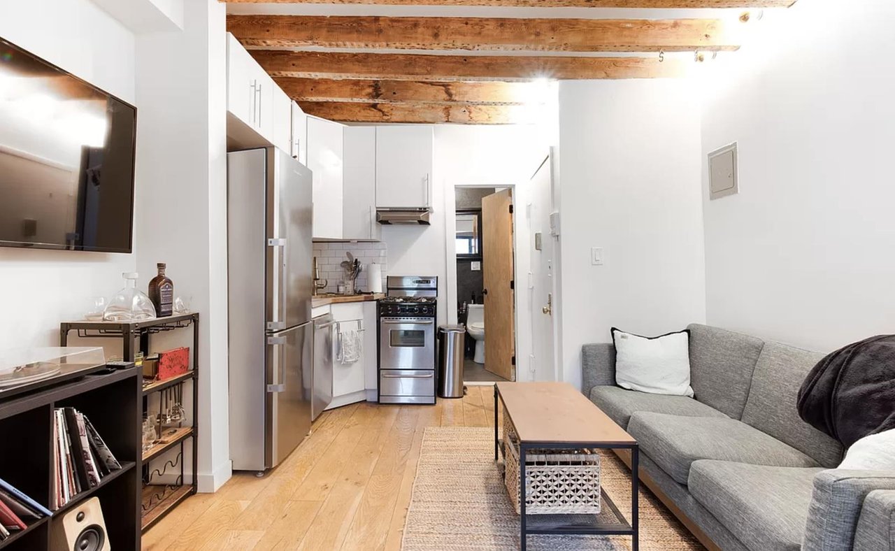 42 Horatio Street, Apt 16