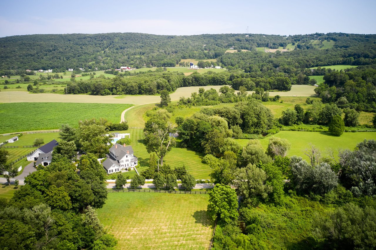LONGHOUSE FARM 