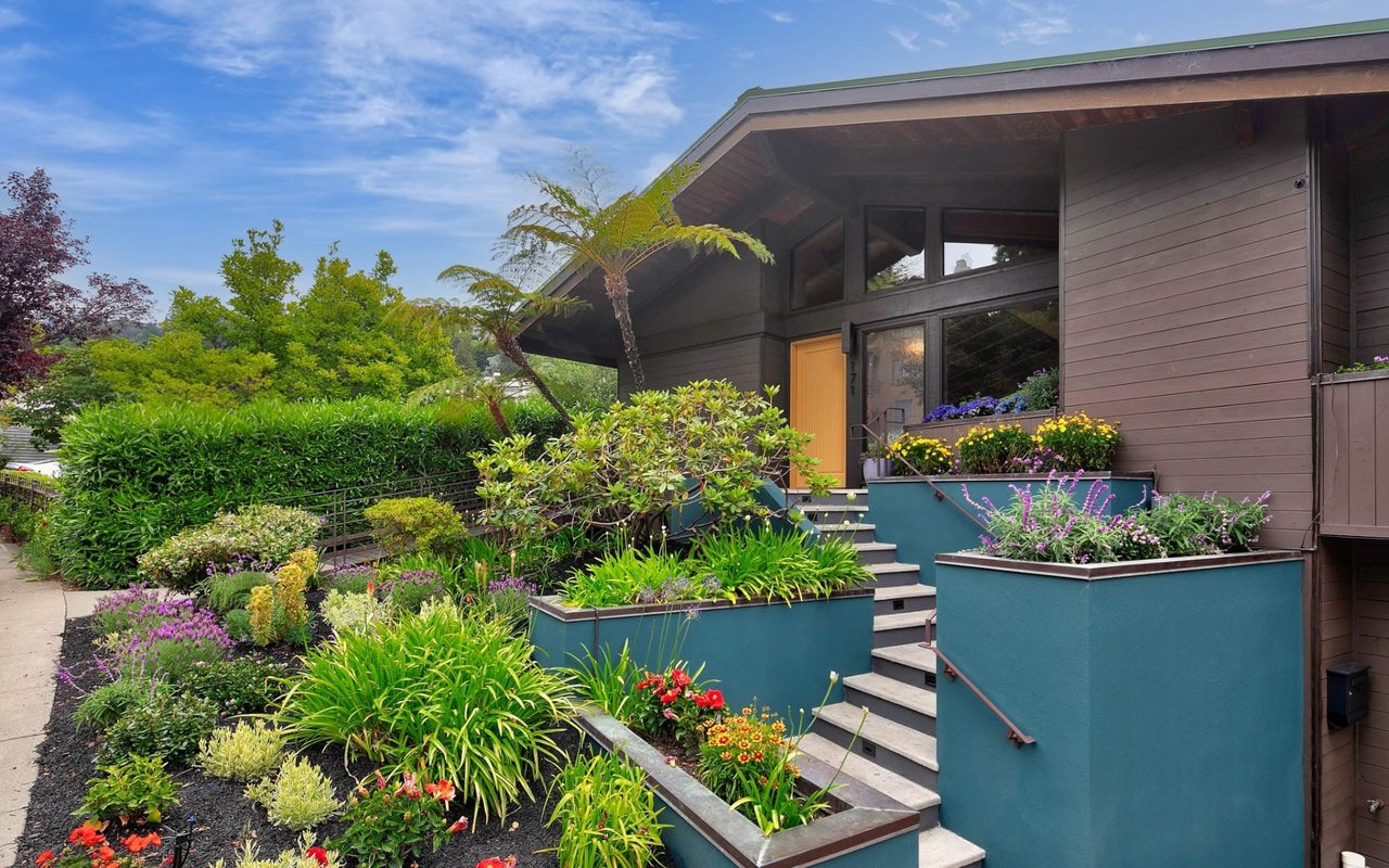 Claremont Hills