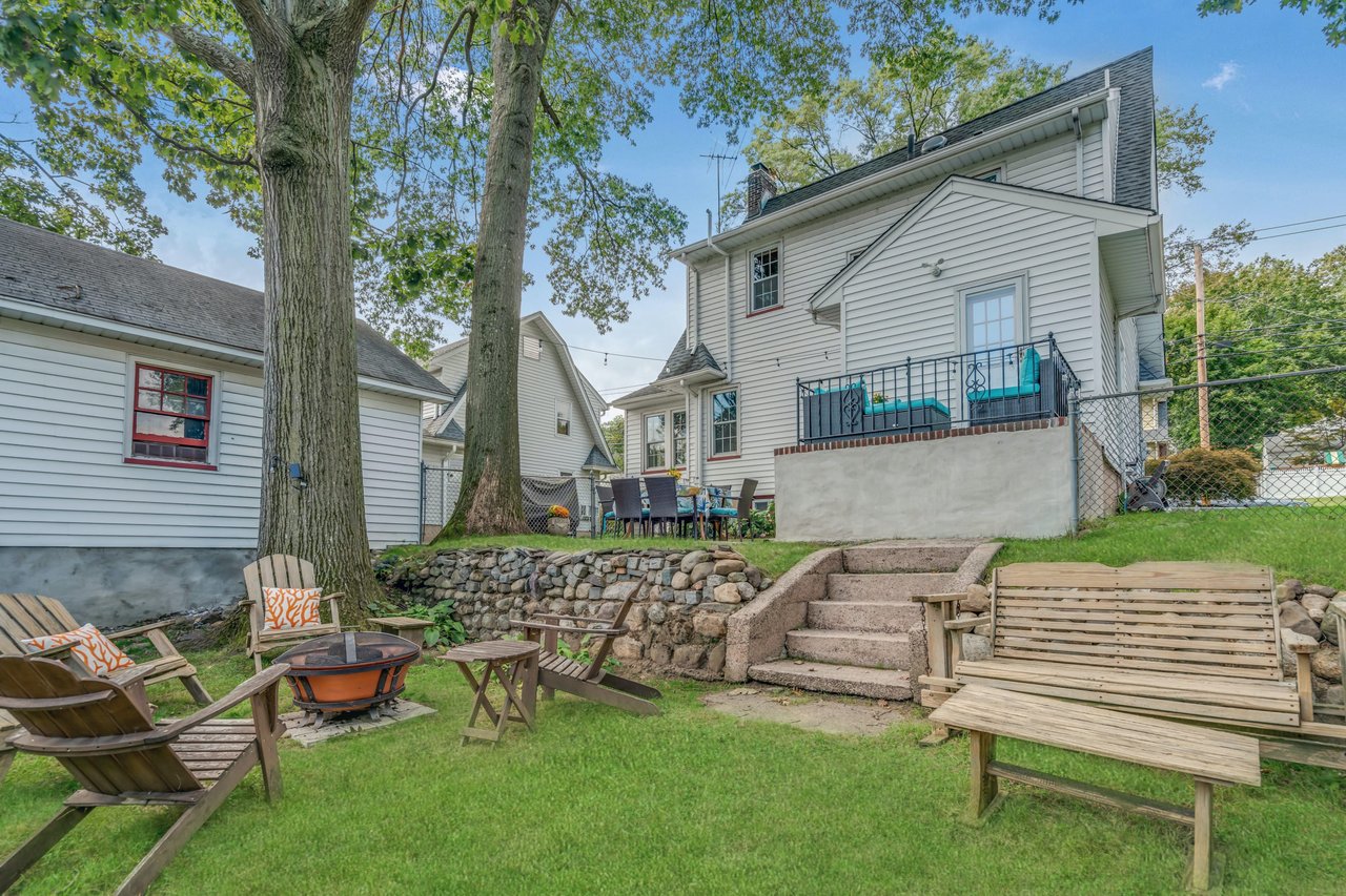 147 Pasadena Place