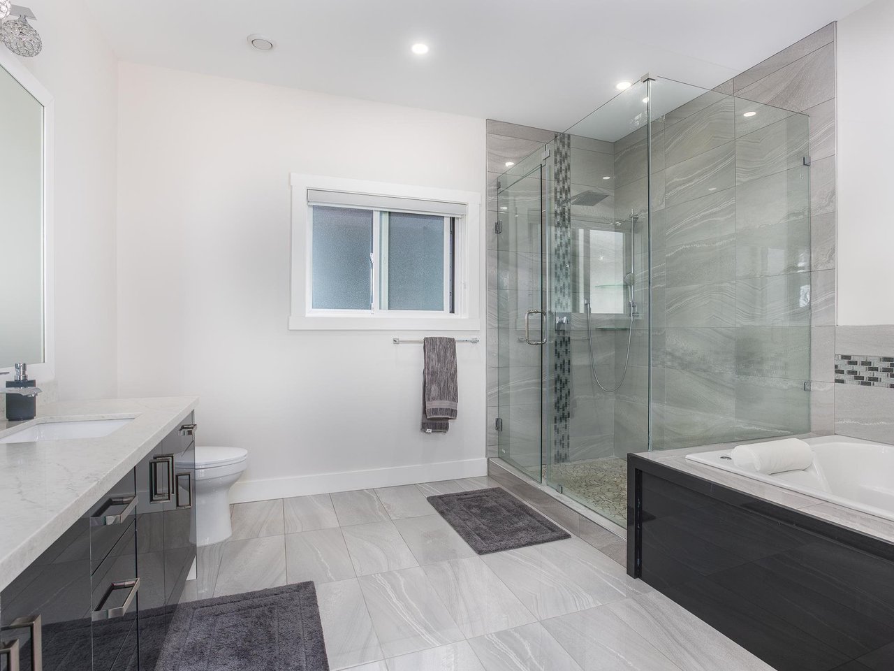 1140 Wilson Cres