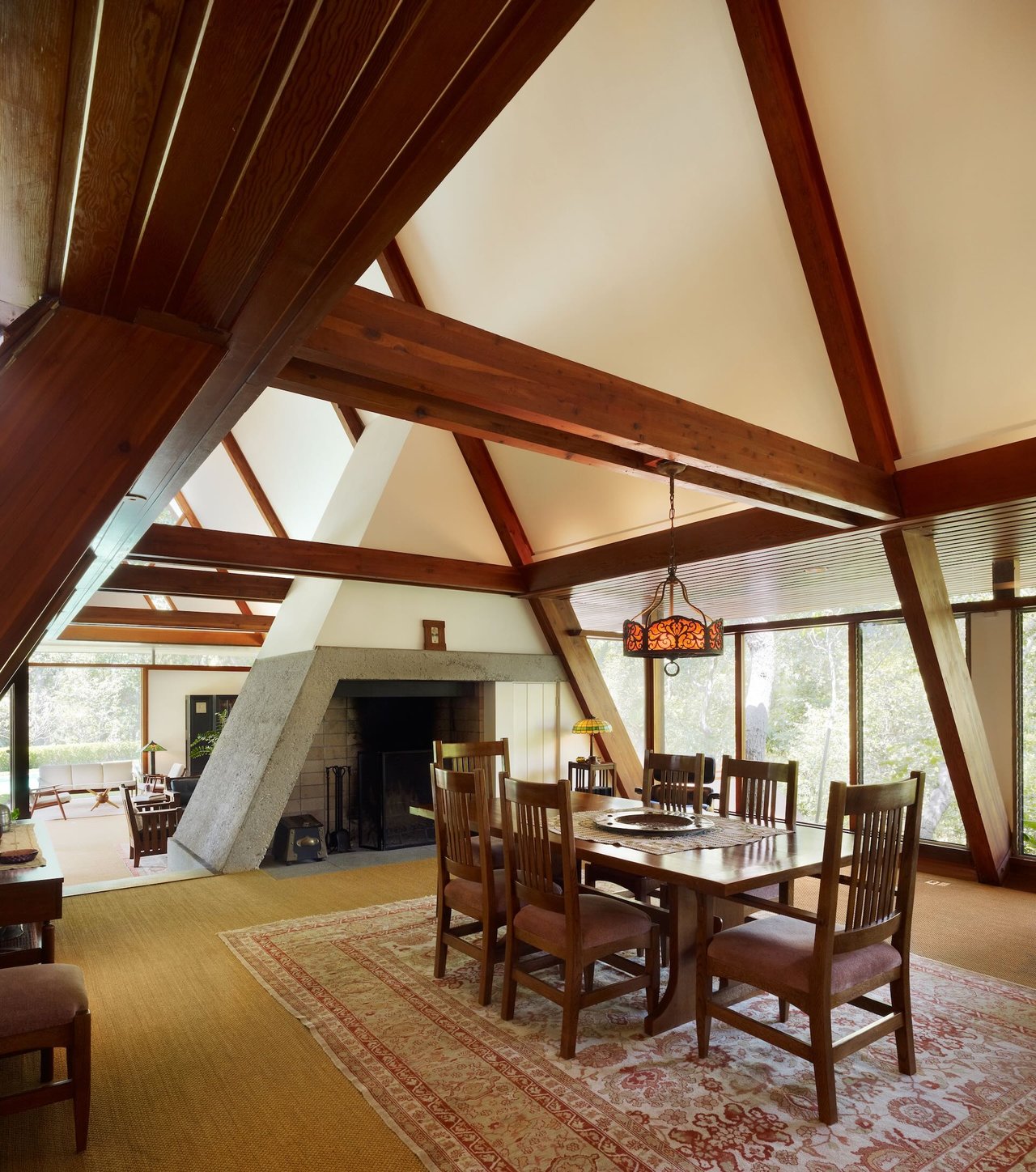 1014 Moraga Dr