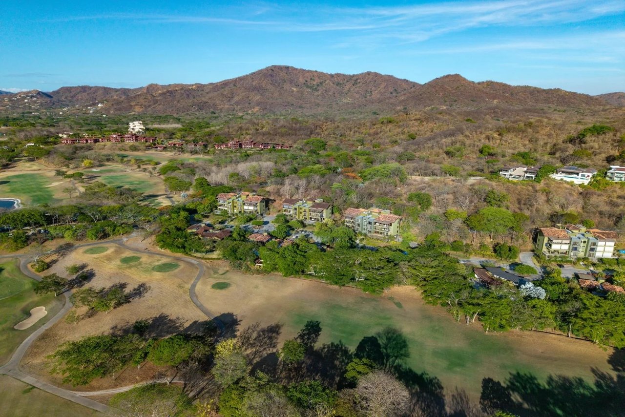 Renovated Carao Golf Condo, Flamingo, Guanacaste