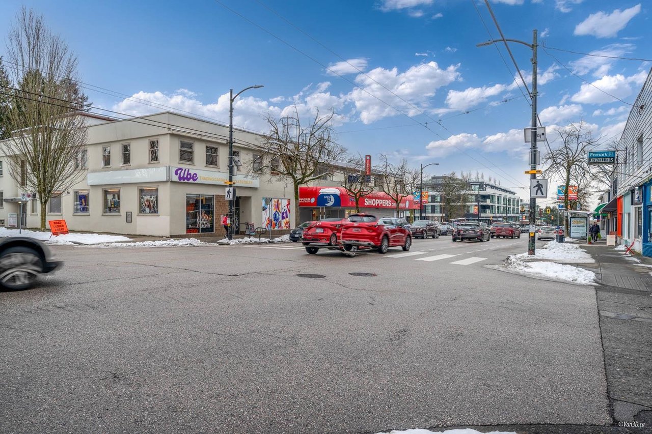 3650 W King Edward Ave
