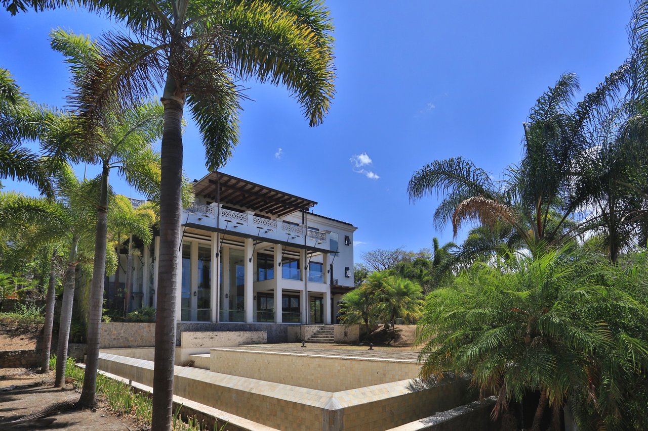 Mediterranean Estate with Guest House, Santa Ana, San Jose