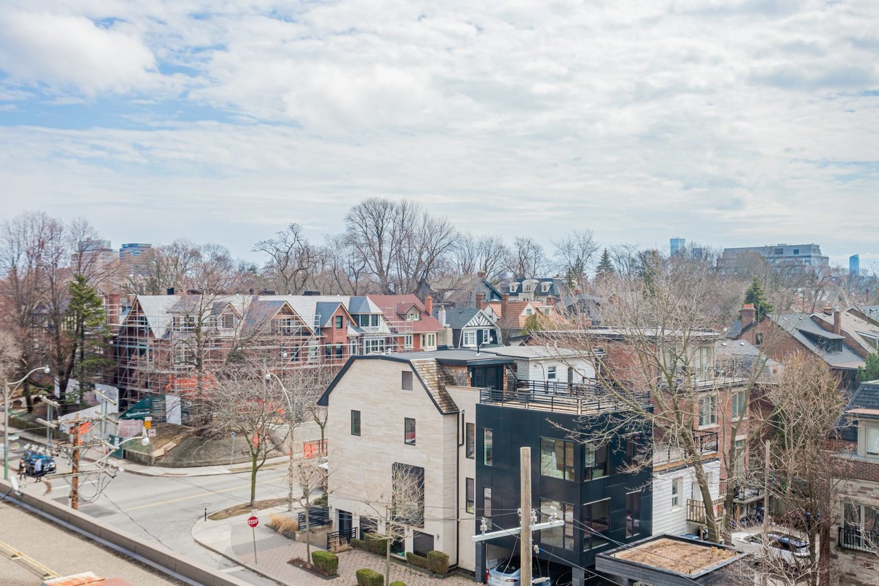 FOREST HILL CORNER SUITE