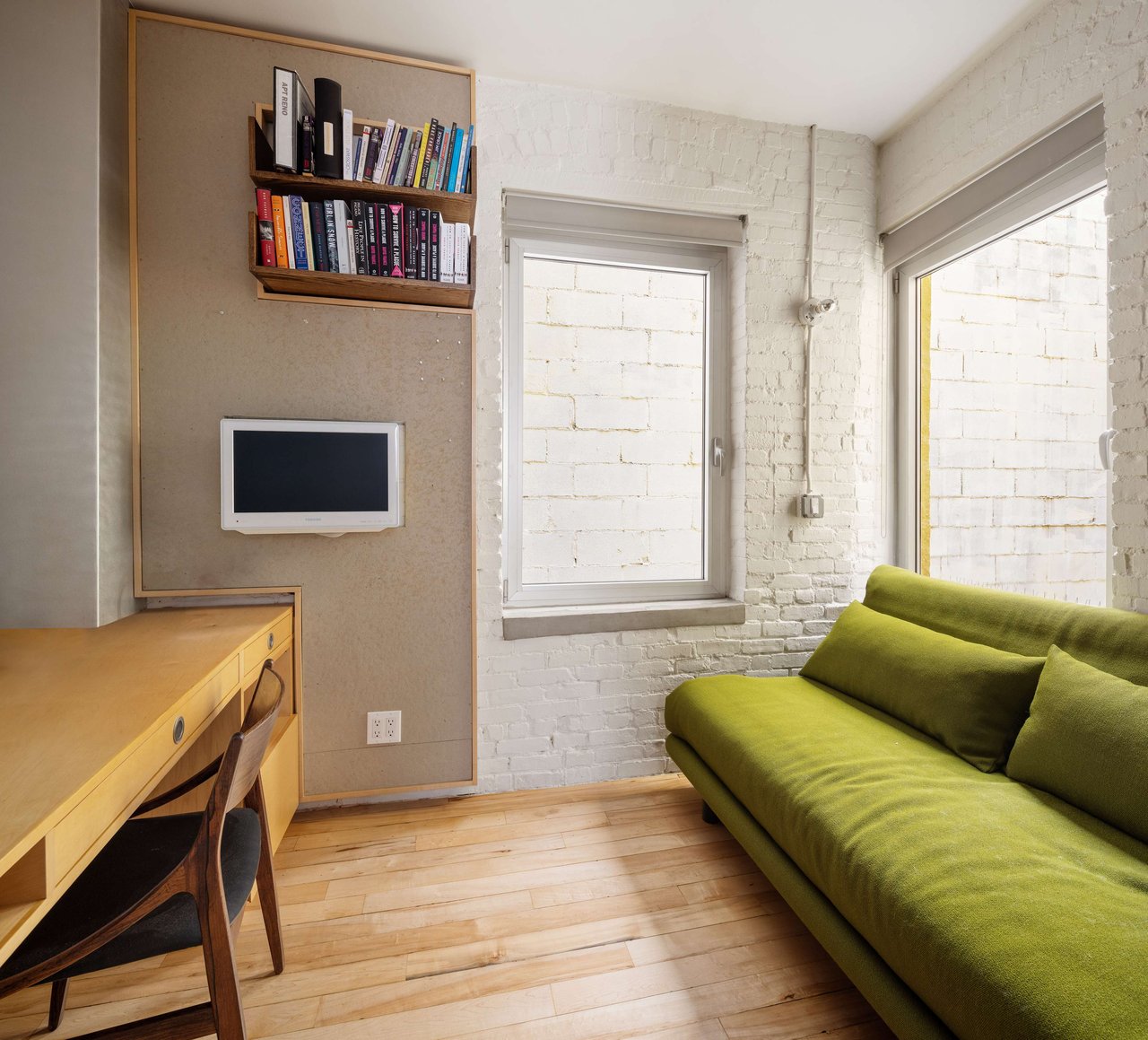 224 E 7th St, Unit PH16