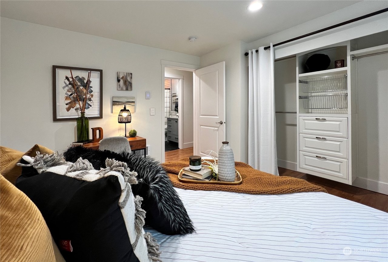 C110-21307 48th Ave