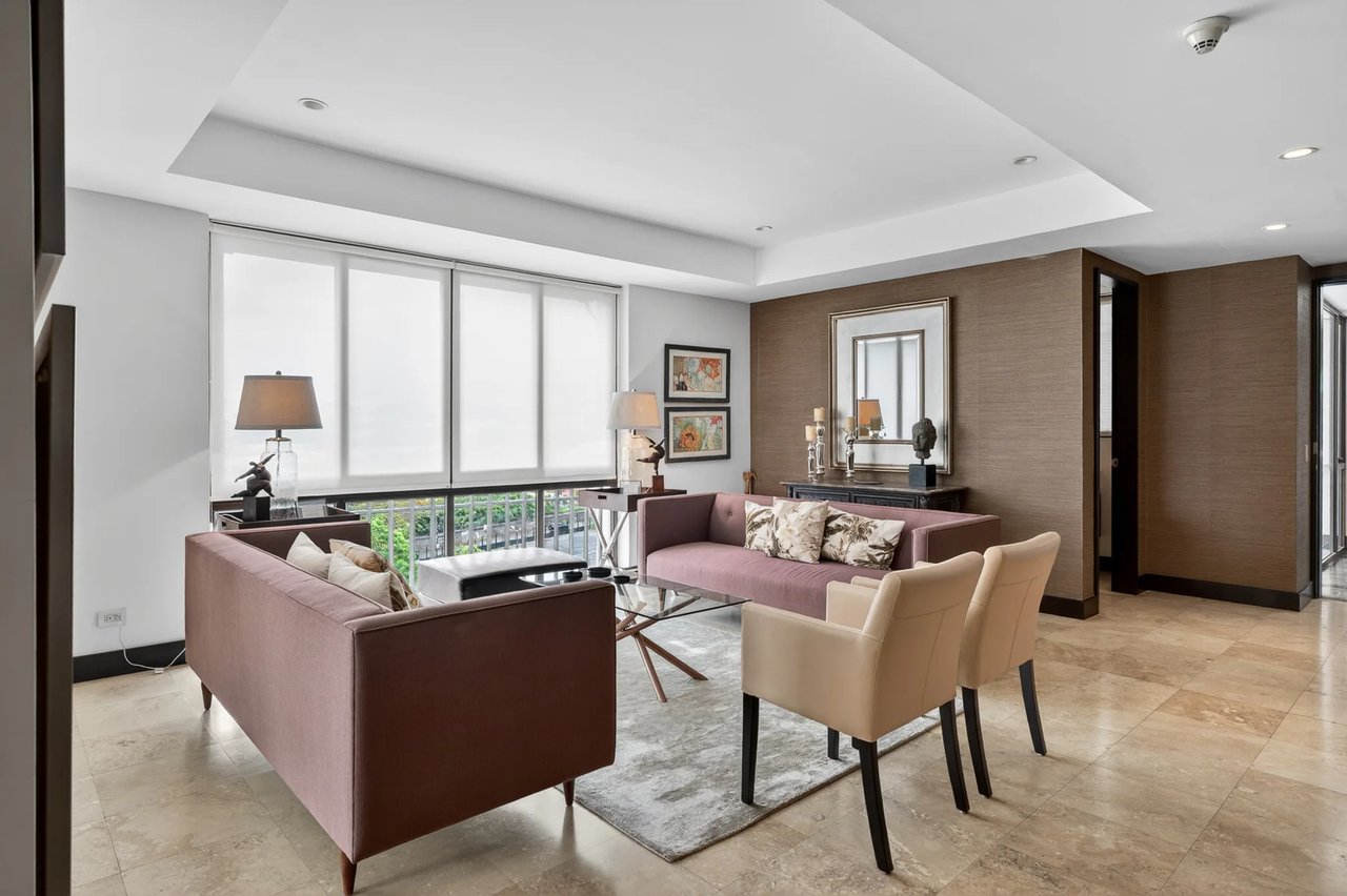 Cathedral Ceiling Luxury Penthouse, Escazu, San Jose