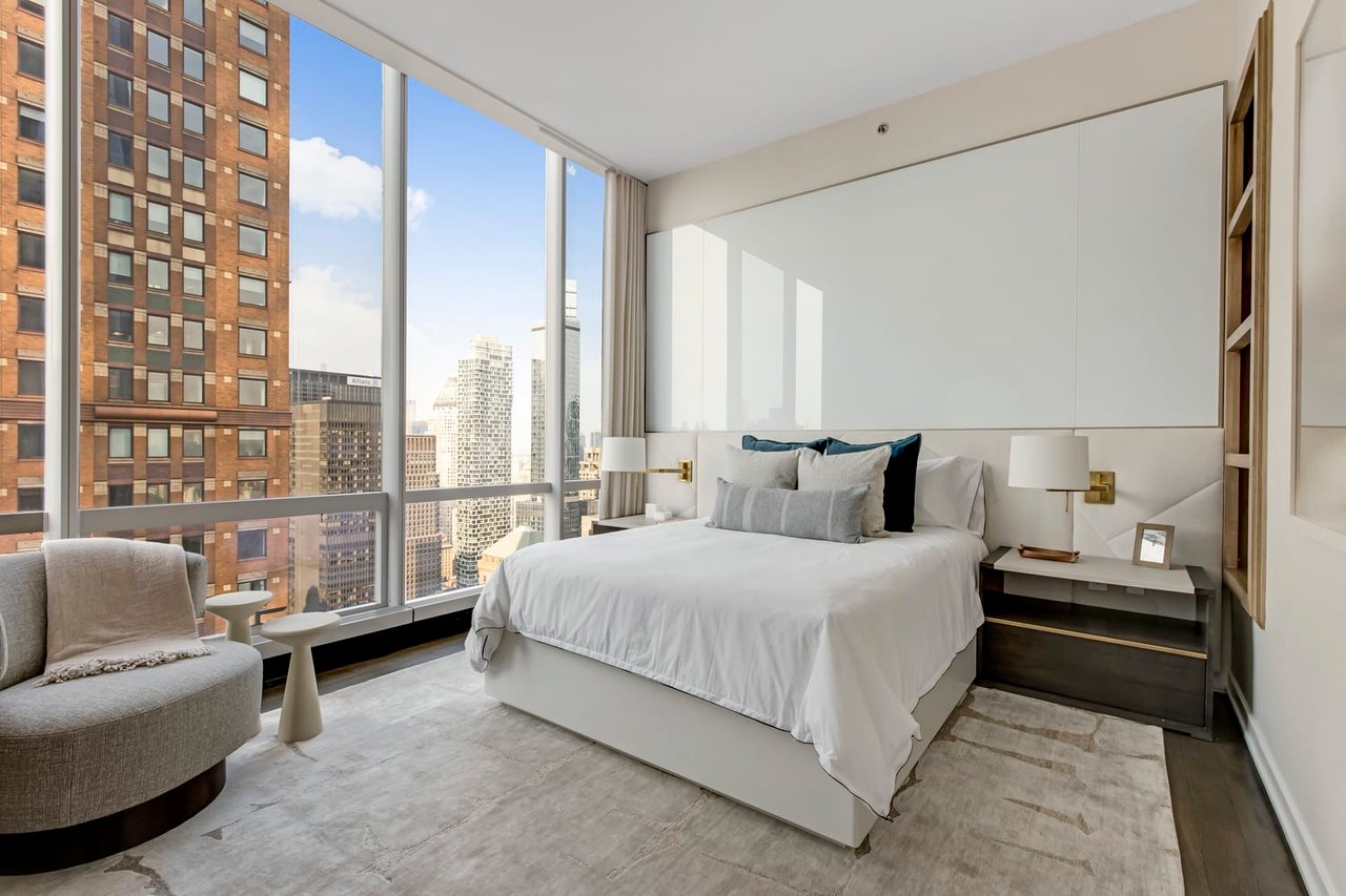 157 W 57th St, #47C