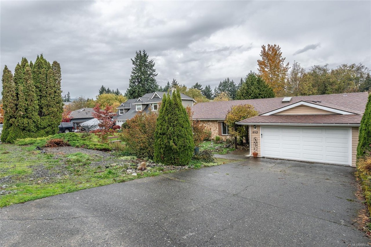 852 Ankathem Pl
