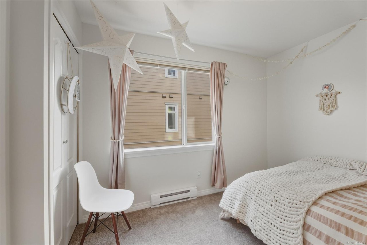 13-60 Dallas Rd, Victoria