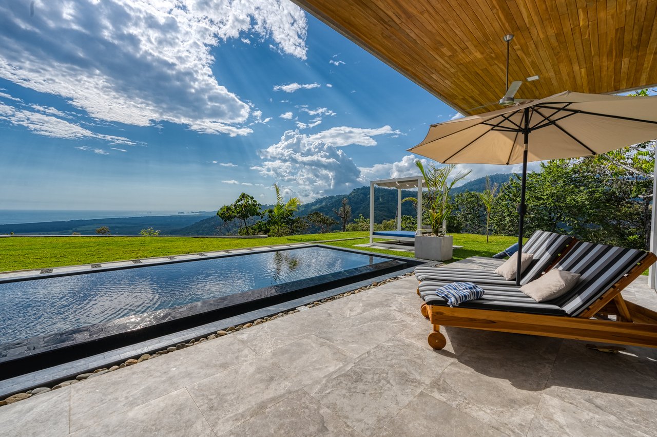 Private Rainforest View Luxury Estate, Dominical, Puntarenas