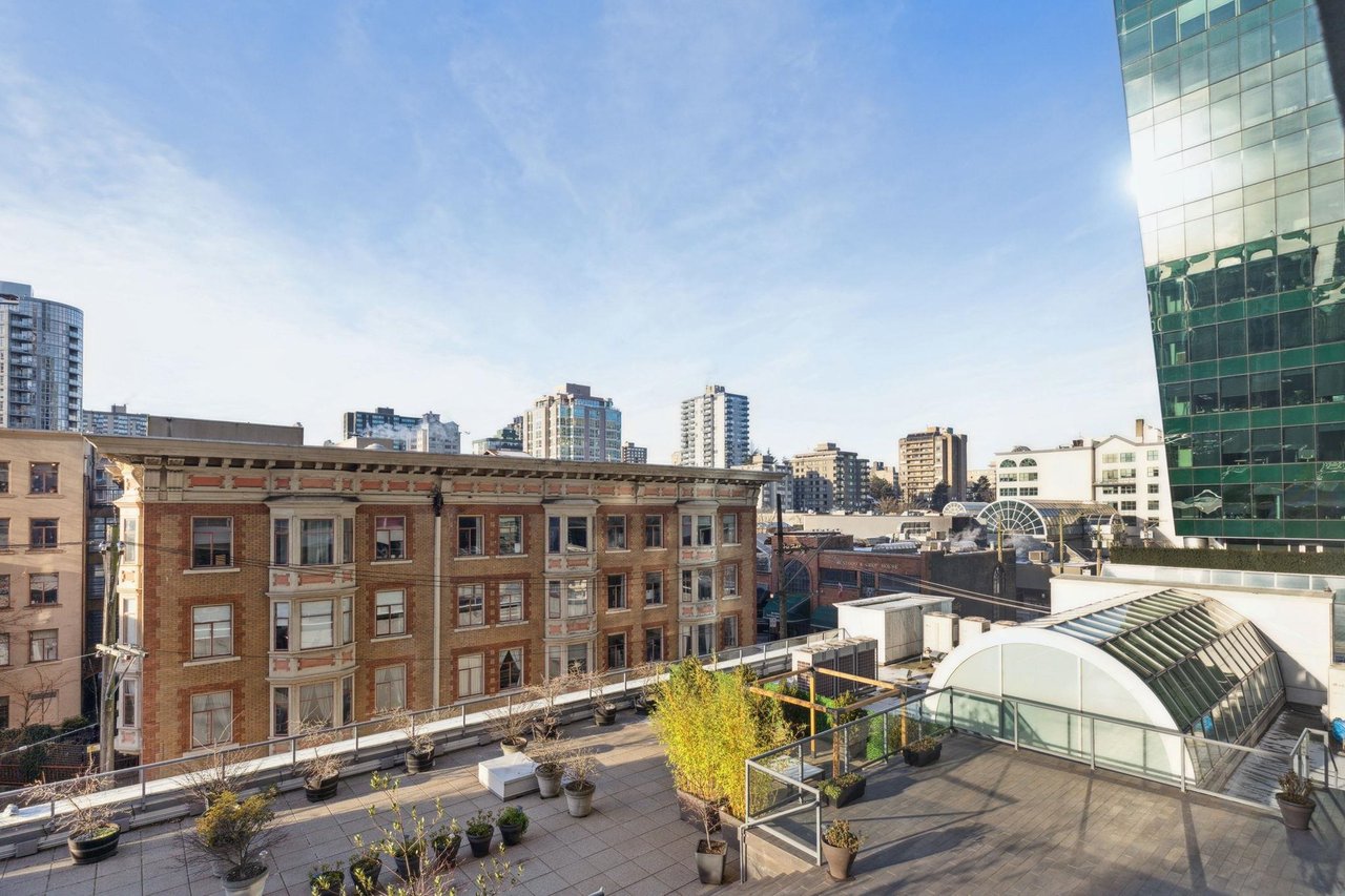 409-1060 Alberni St