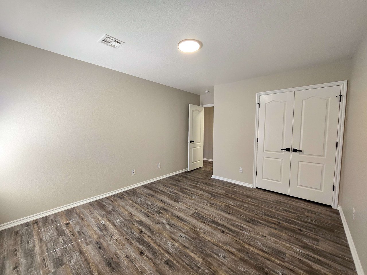 1252 Kingston Rd