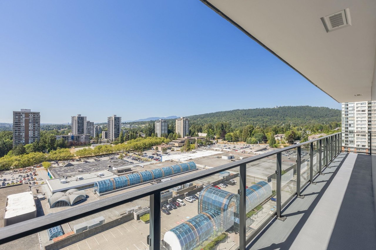 1210-3809 Evergreen Pl