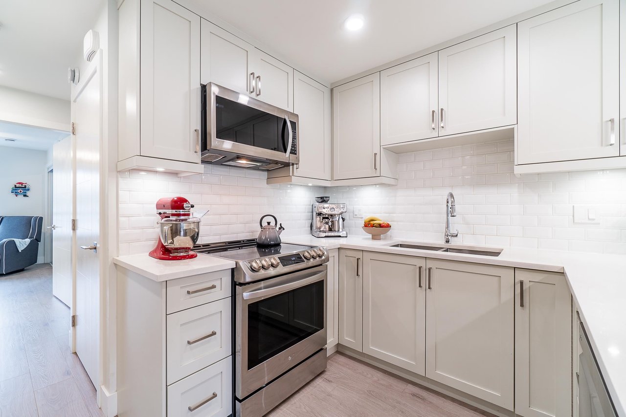 8-2717 Horley St