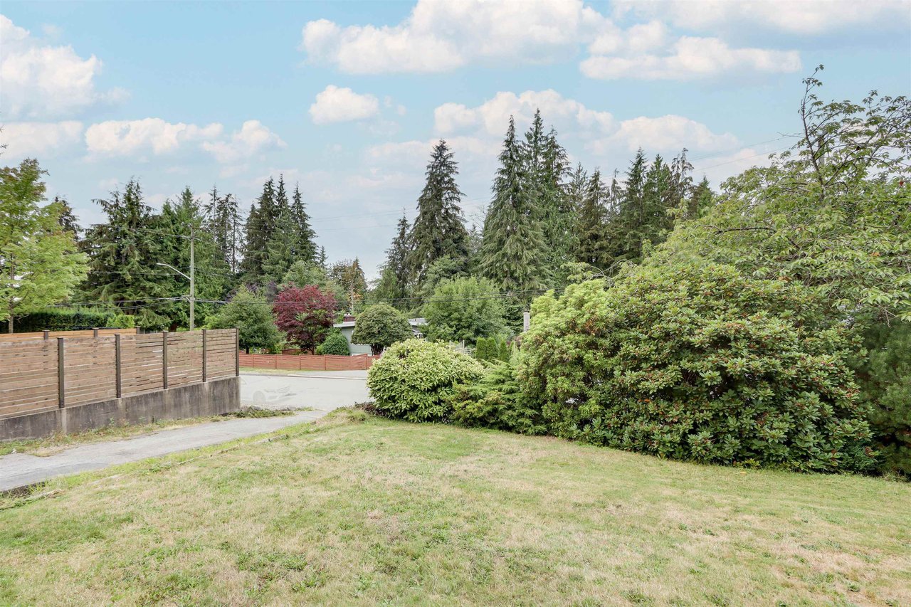 5038 Shirley Ave