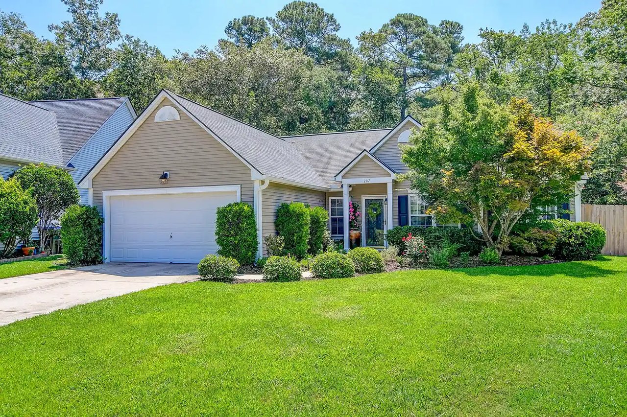 207 Ashford Cir
