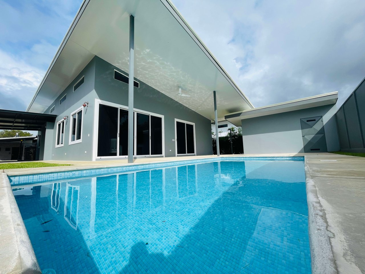 The Sun Garden 3 Bedroom 3 Bath Home in Uvita