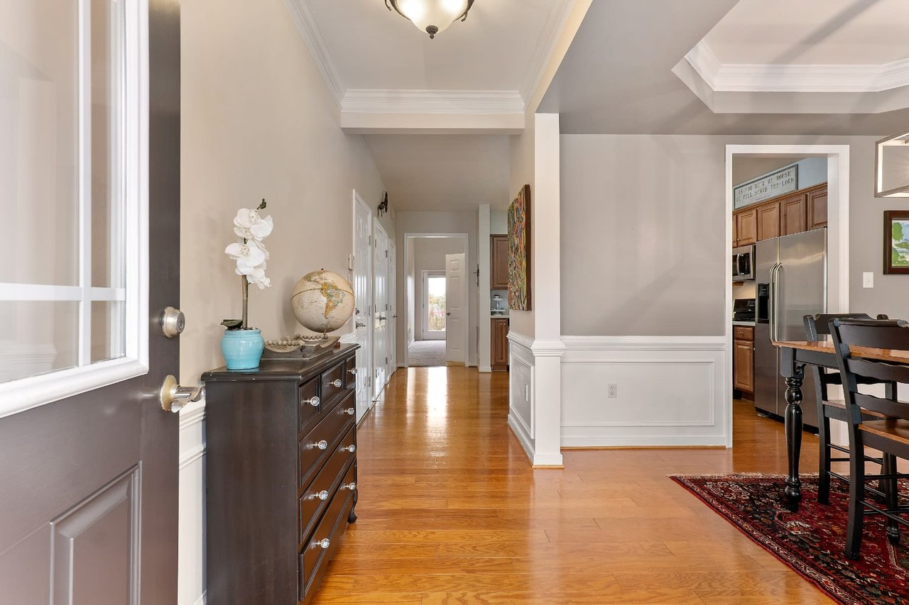 704 Abbey Village Circle