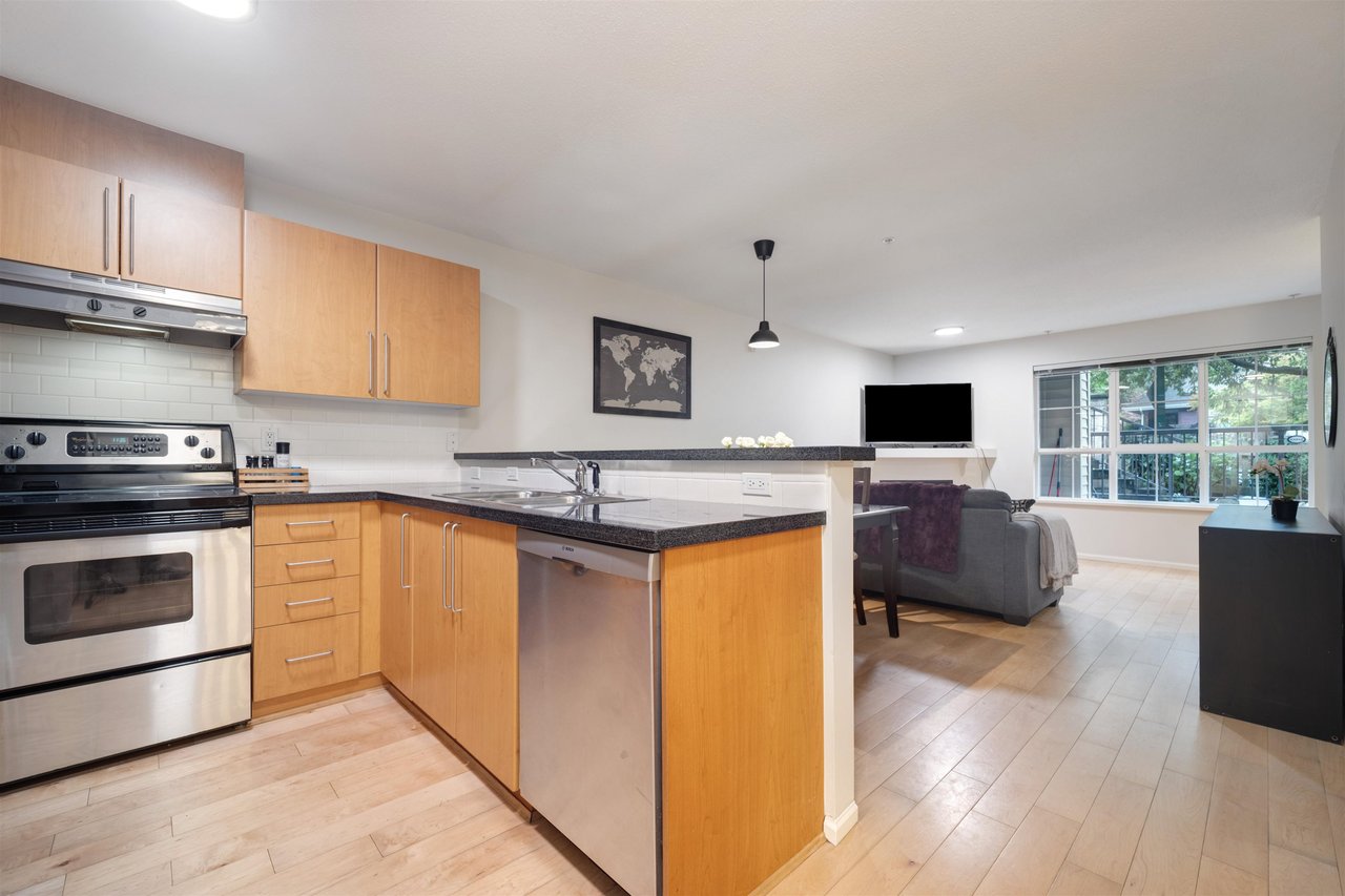1131 Ross Rd