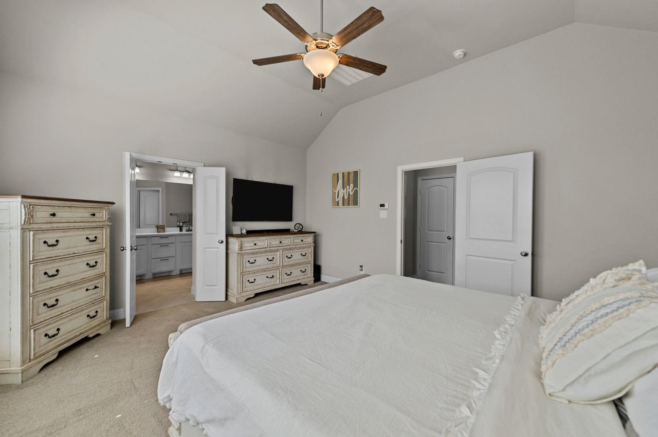 1537 Jocelyn Drive
