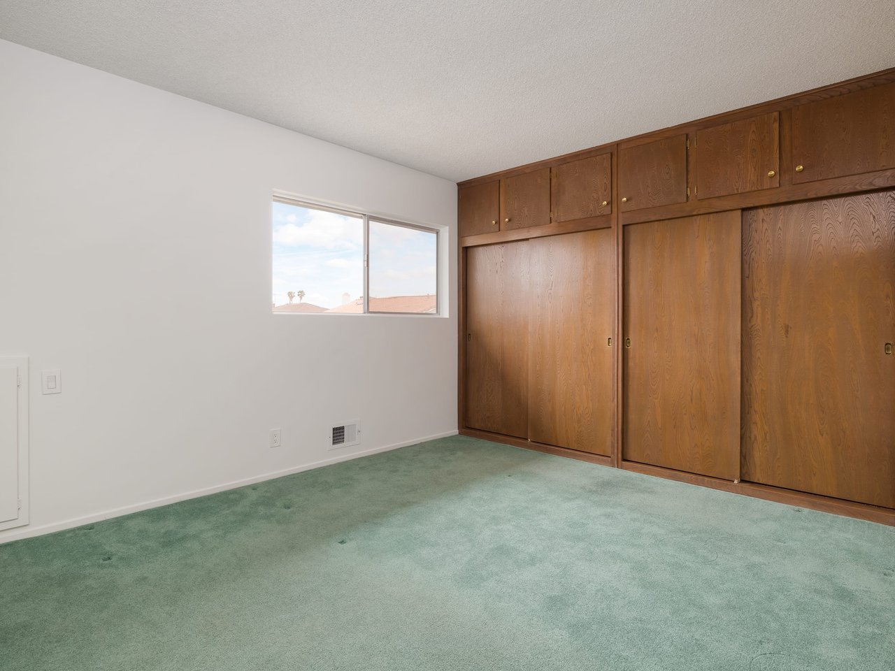 2260 W 229th Place