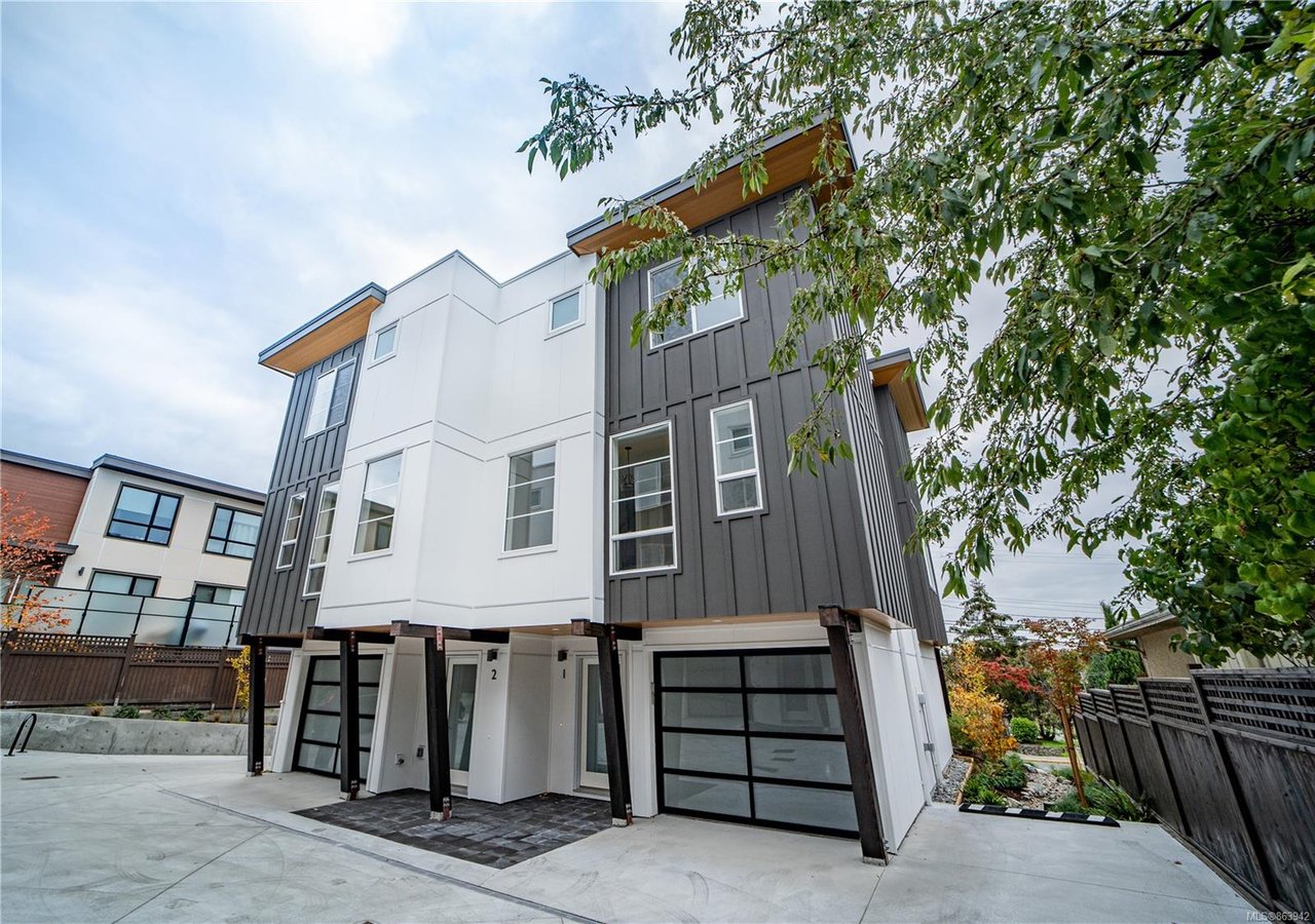 2-1052 Tillicum Rd, Saanich