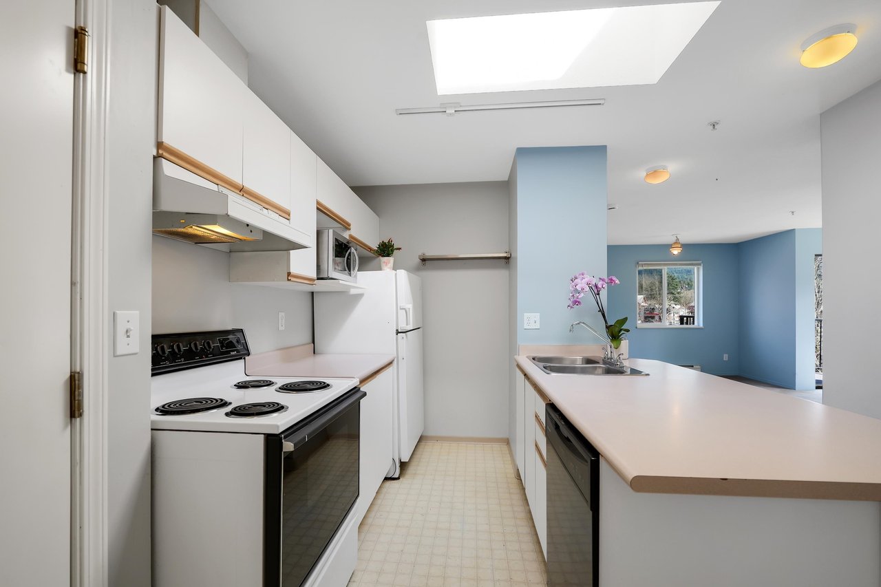 C307-40140 Willow Cres