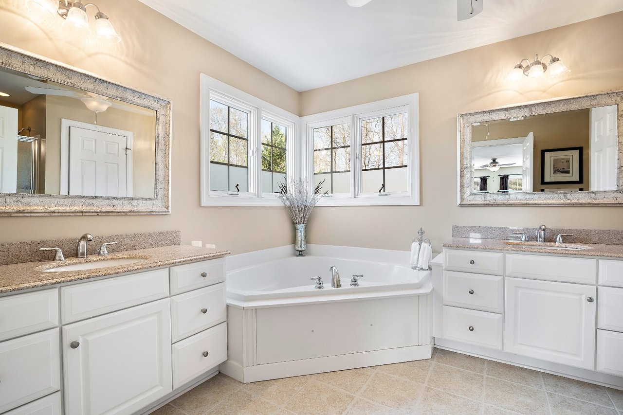 3731 Riverdowns North Drive