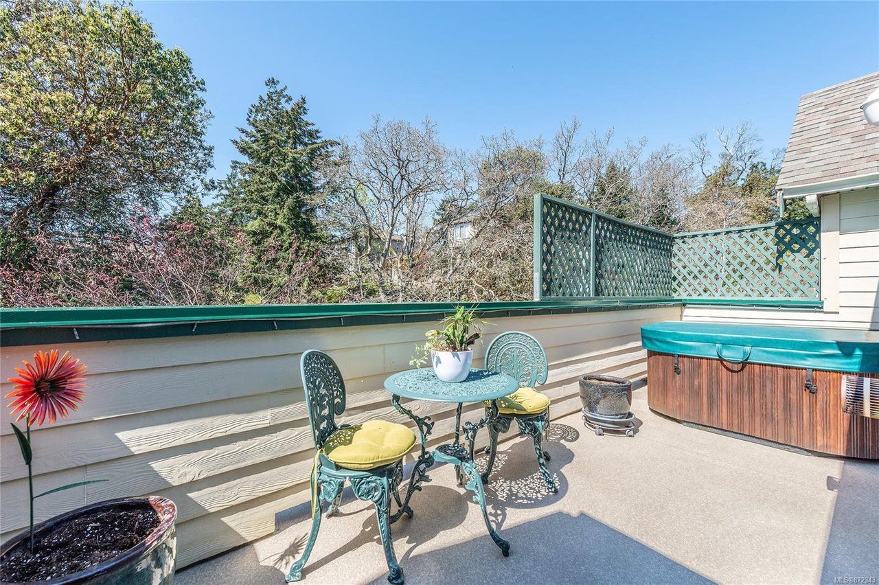 24-108 Aldersmith Pl
