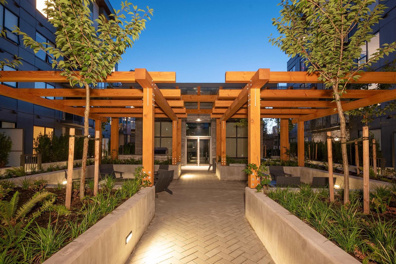216-645 Como Lake Avenue, Coquitlam
