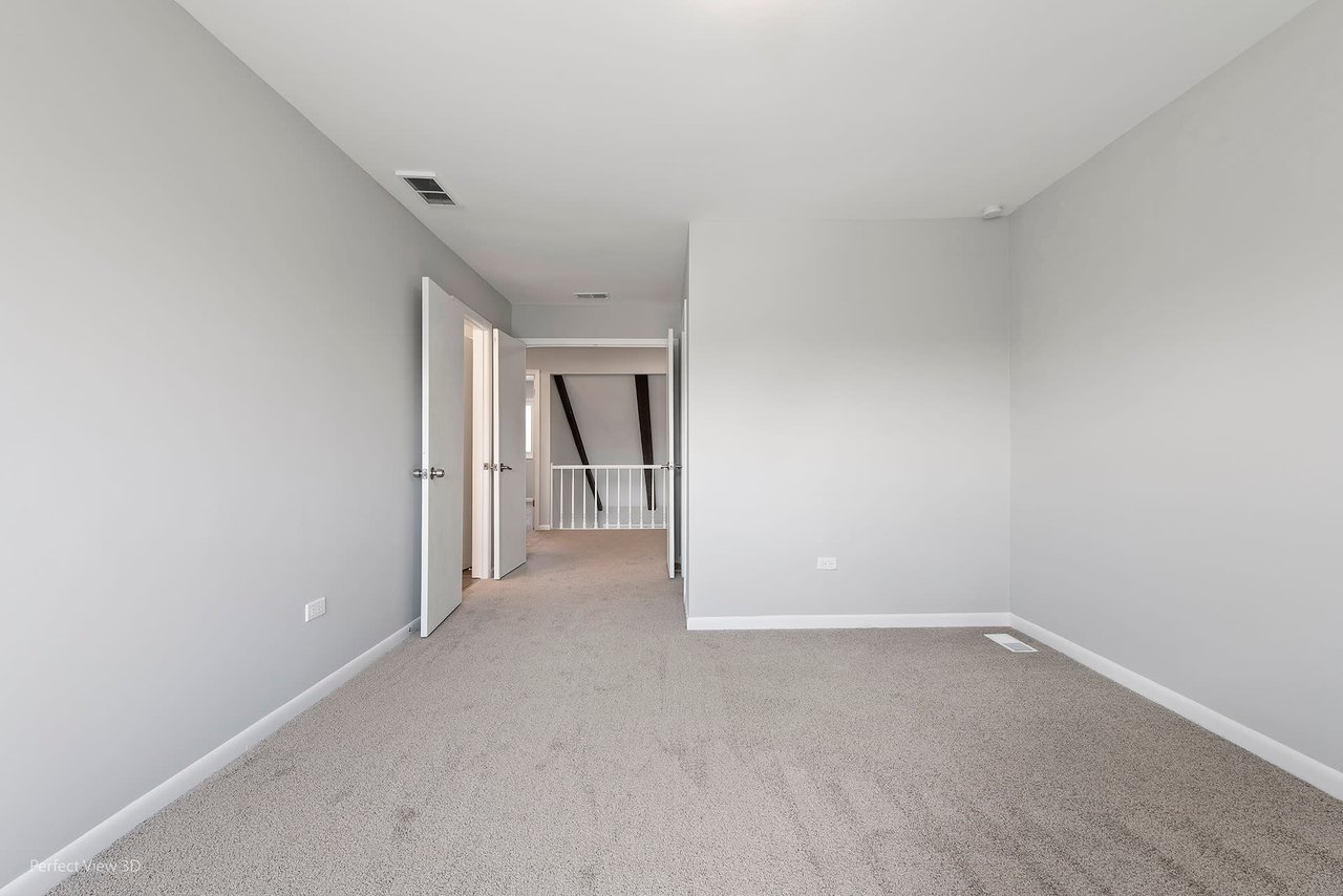 1506 Columbia Ct, Elk Grove Village, IL 60007