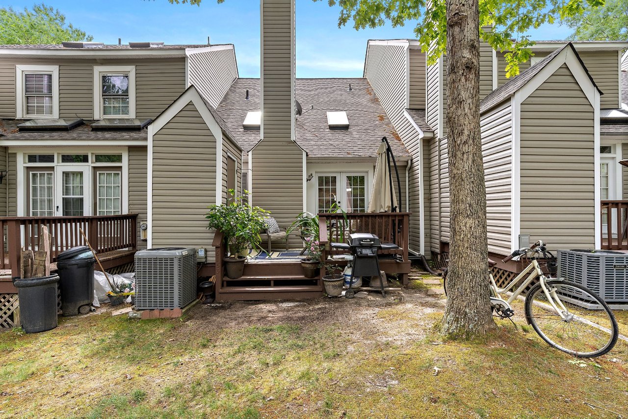 6153 Rolling Forest Circle