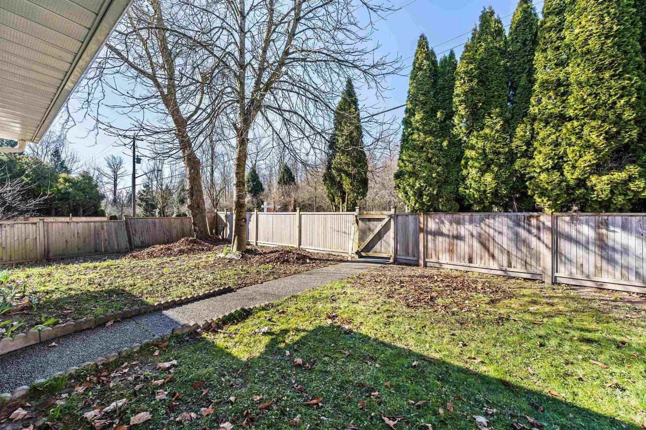 8494 140 St