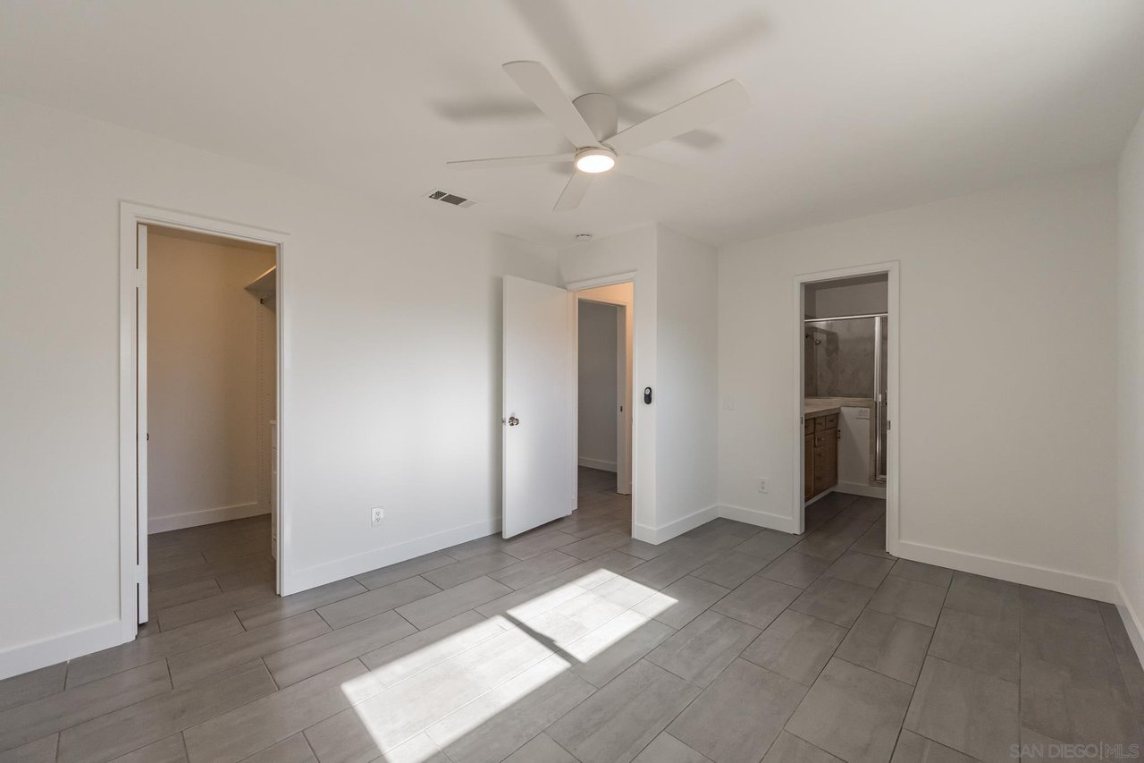 1656 Rue De Valle